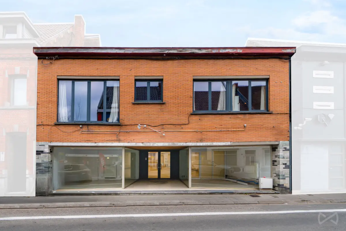 Immeuble mixte à vendre à Basècles 7971 185000.00€  chambres 324.00m² - annonce 608450