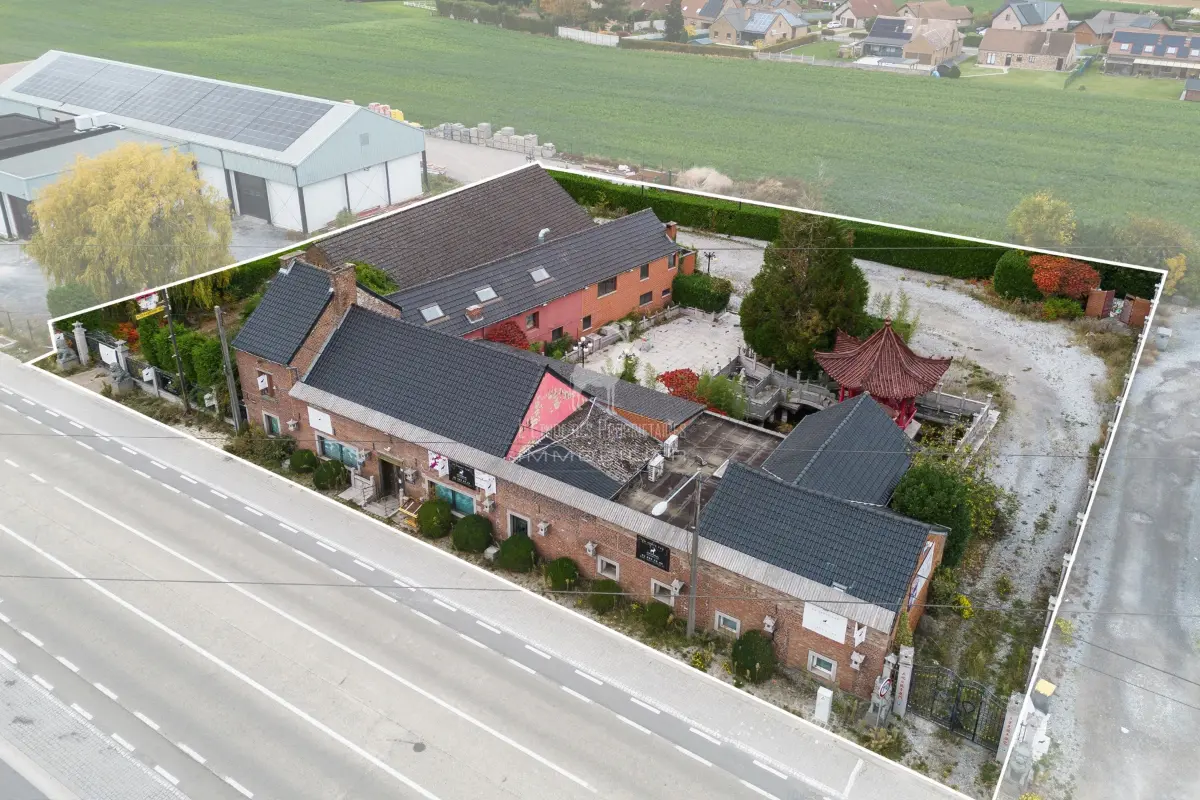 Commerce à vendre à Leval-Trahegnies 7134 899999.00€  chambres 219.00m² - annonce 608486