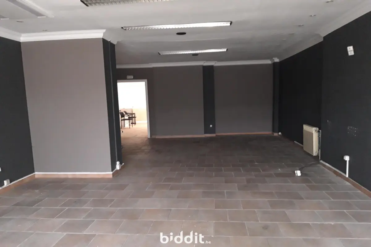 Commerce à vendre à Gilly 6060 35000.00€ chambres m² - annonce 608327