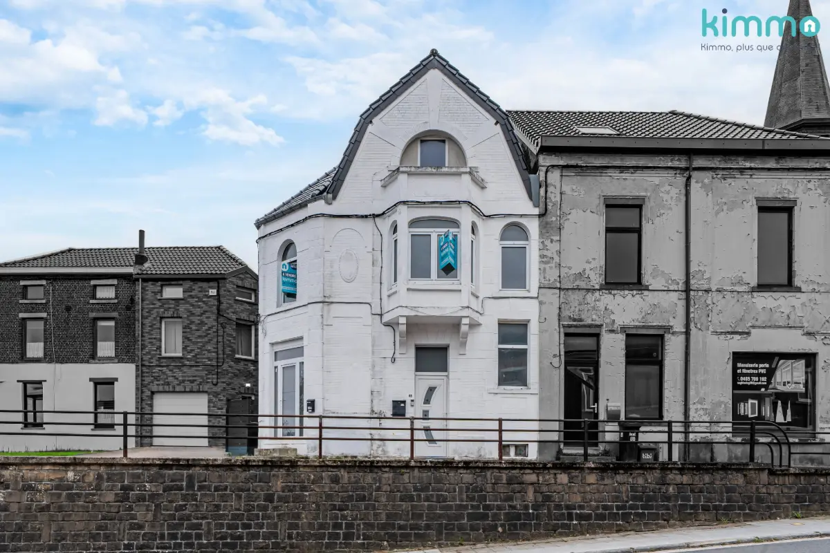 Immeuble de rapport - Immeuble à appartement à vendre à Courcelles 6180 240000.00€ 5 chambres 186.00m² - annonce 609417