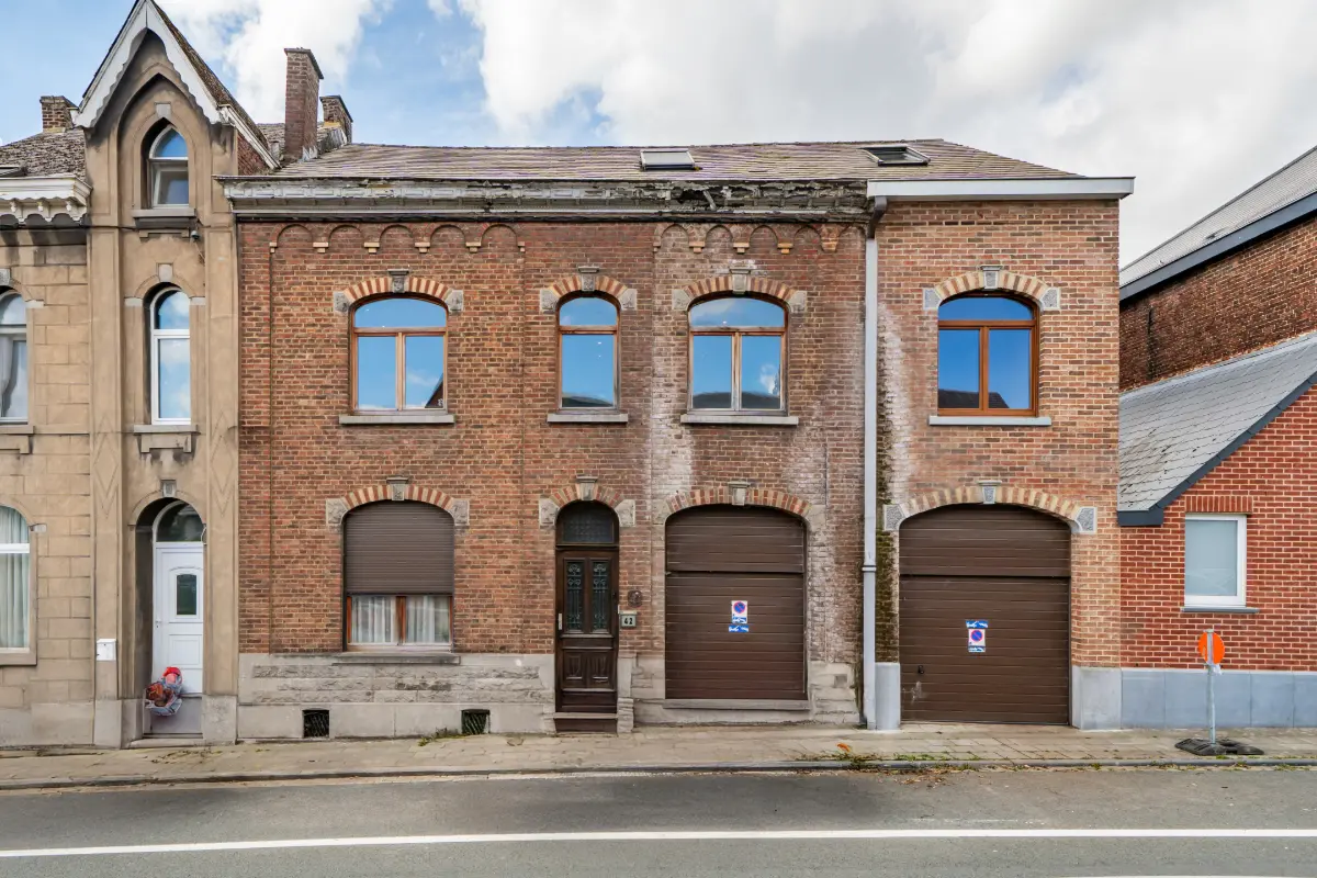 Maison à vendre à Seneffe 7180 325000.00€ 6 chambres 319.00m² - annonce 608932