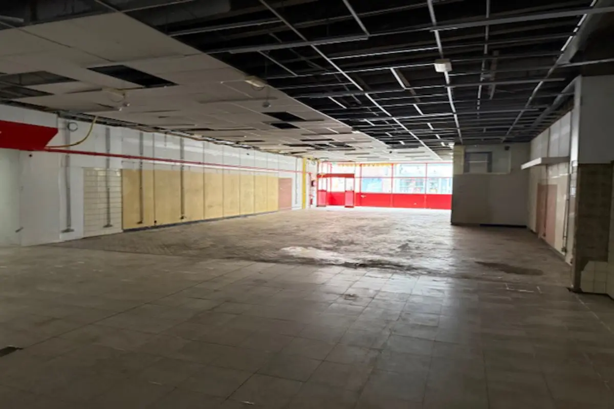 Commerce à louer à Forchies-la-Marche 6141 1000.00€  chambres 360.00m² - annonce 609502