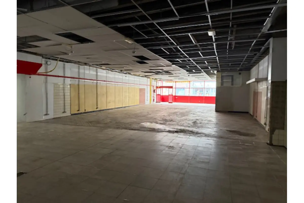 Commerce à louer à Forchies-la-Marche 6141 1000.00€  chambres 360.00m² - annonce 609502