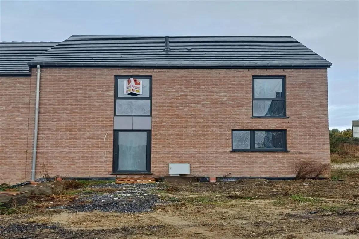 Maison à vendre à Thieu 7070 315000.00€ 3 chambres 137.00m² - annonce 609761