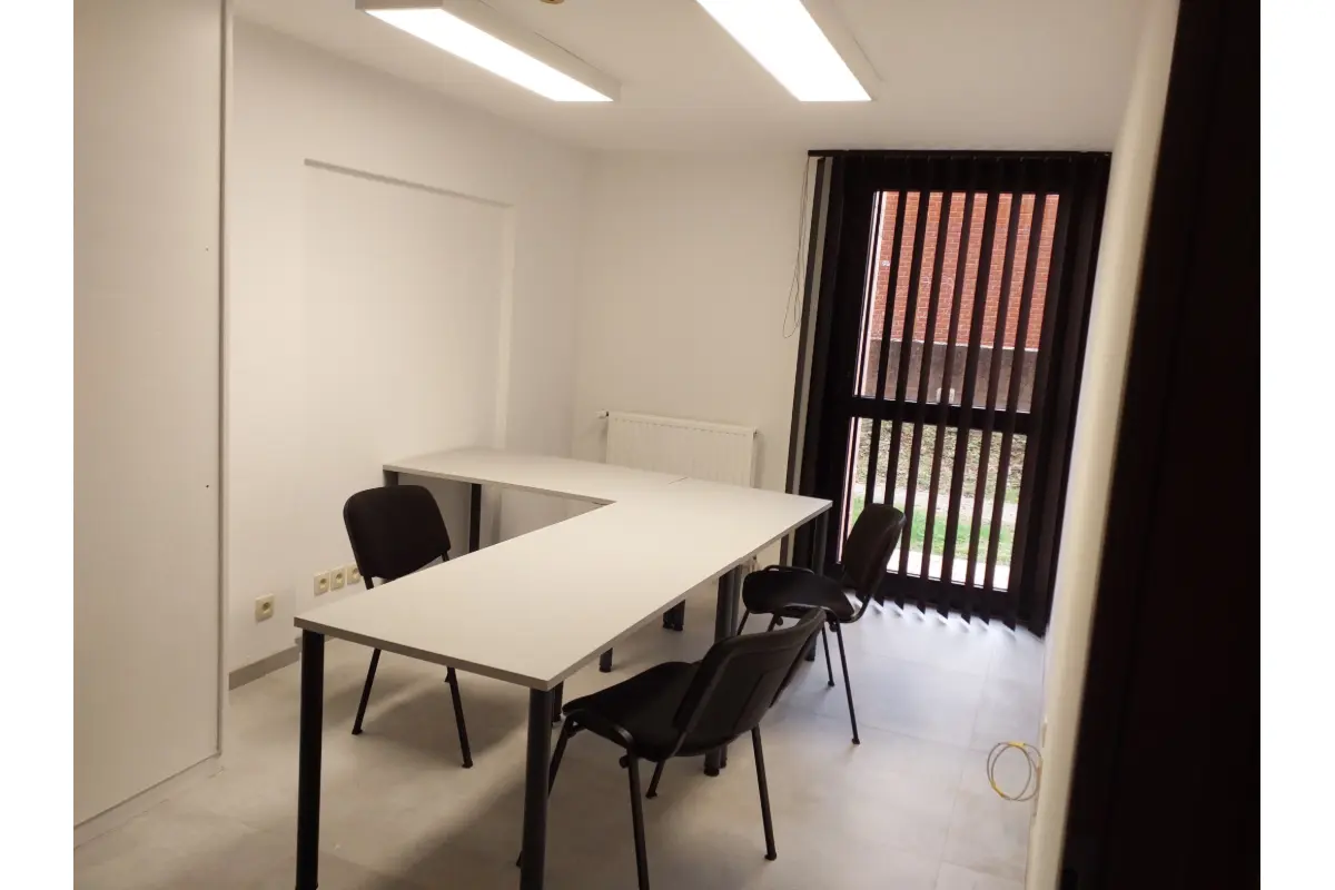 Commerce à louer à Boussu 7300 550.00€ 0 chambres m² - annonce 609769