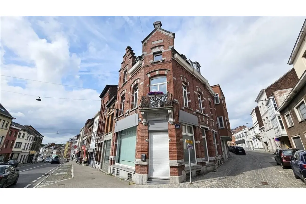 Immeuble de rapport - Immeuble à appartement à vendre à Binche 7130 175000.00€ 2 chambres 178.00m² - annonce 610349