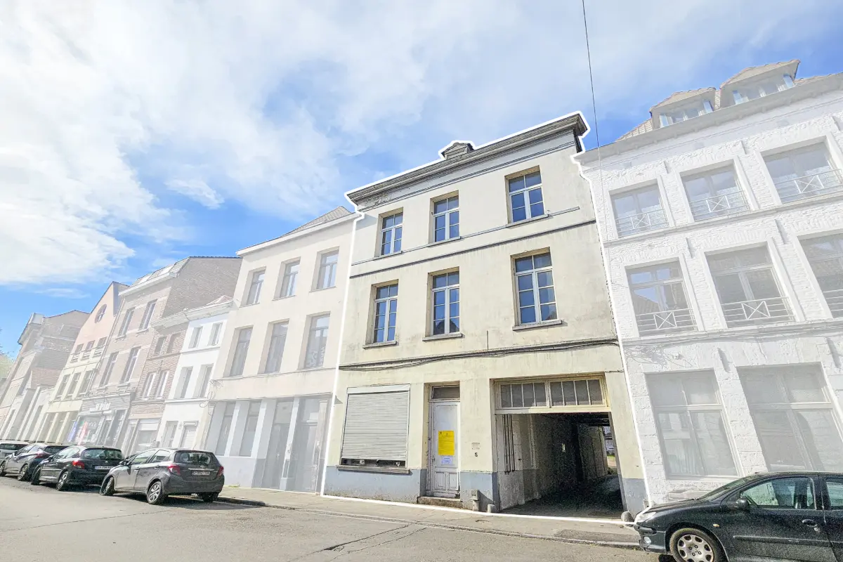 Immeuble de rapport - Immeuble à appartement à vendre à Tournai 7500 375000.00€ 11 chambres 520.00m² - annonce 610758
