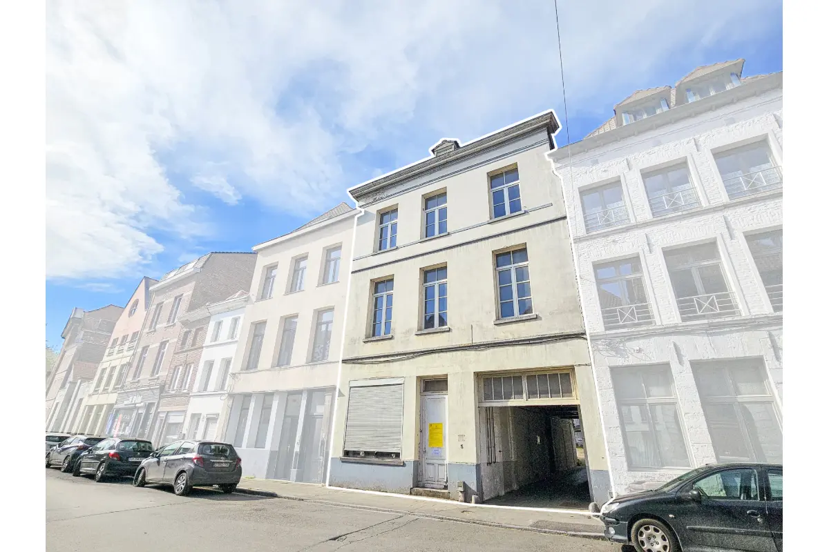 Immeuble de rapport - Immeuble à appartement à vendre à Tournai 7500 375000.00€ 11 chambres 520.00m² - annonce 610758