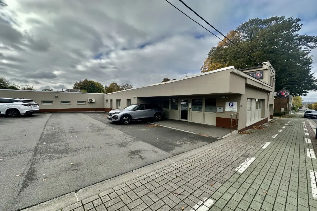 Commerce à louer à Châtelet 6200 500.00€  chambres 20.00m² - annonce 610779