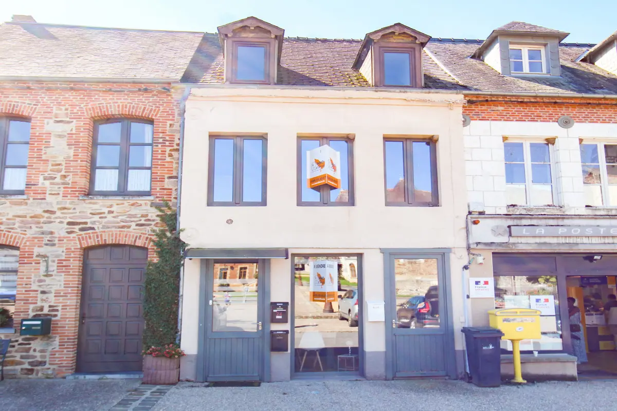 Immeuble mixte à vendre à Chimay 6460 83000.00€ 3 chambres 110.00m² - annonce 610657