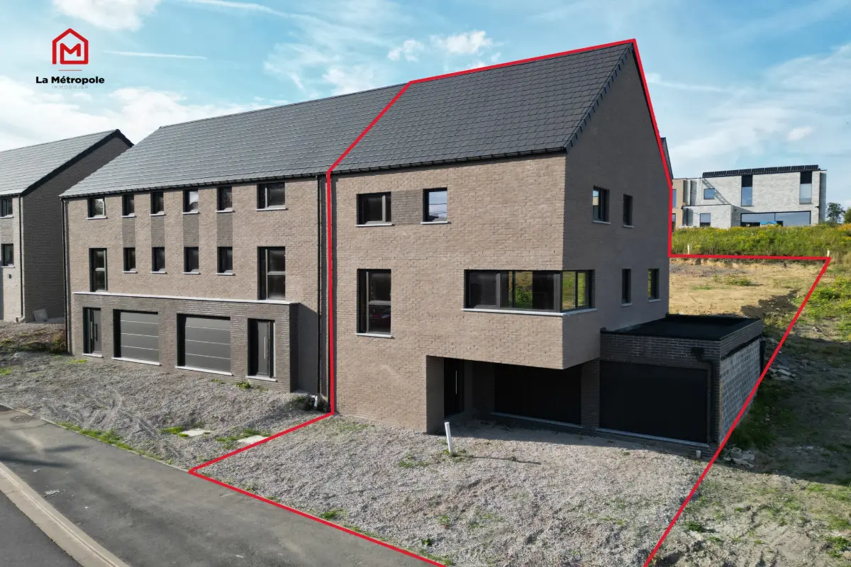 Villa à vendre à Roux 6044 205000.00€ 4 chambres 204.00m² - annonce 610682