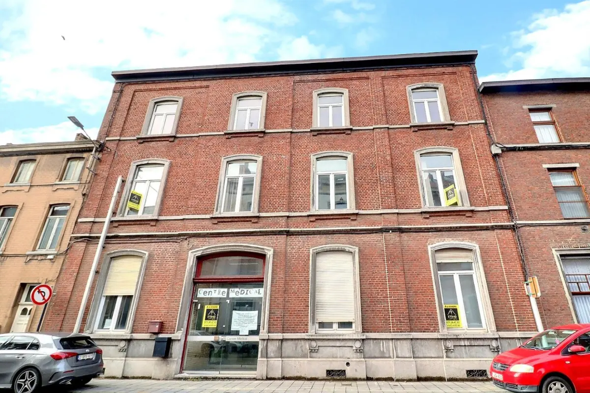 Commerce à vendre à Gosselies 6041 595000.00€  chambres 700.00m² - annonce 612729