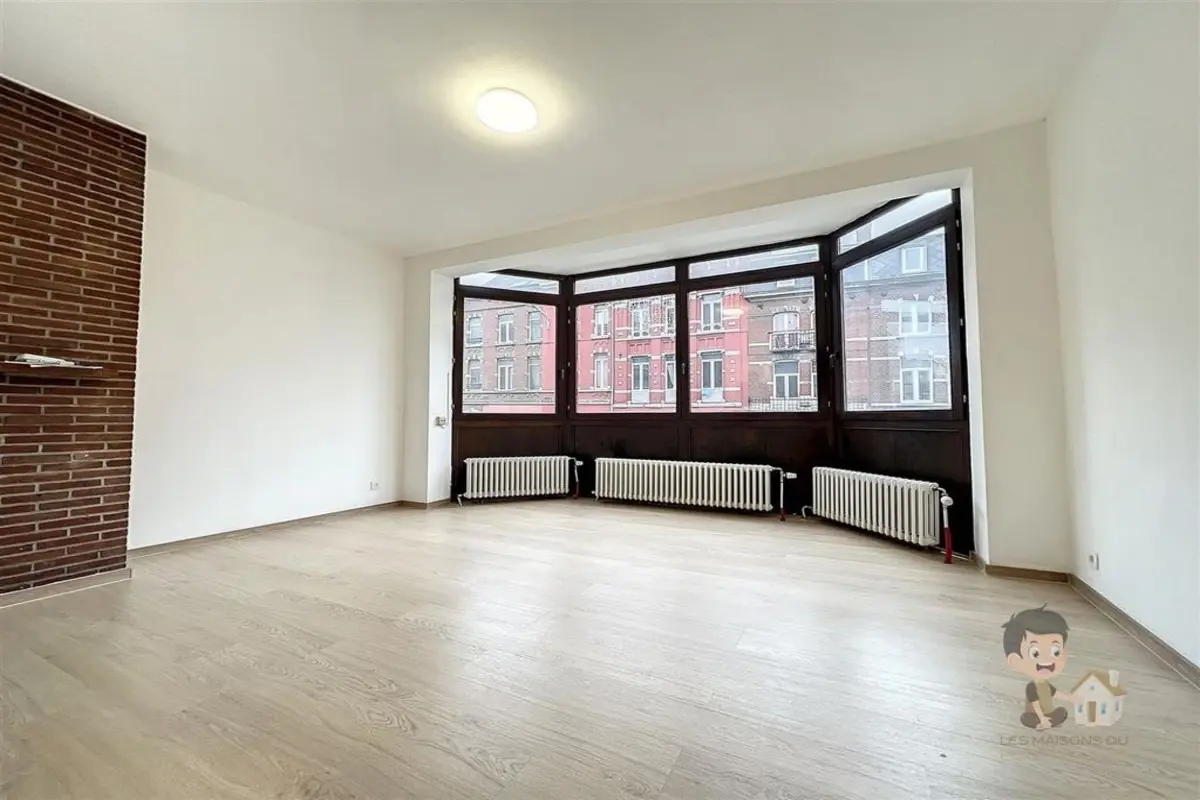 Immeuble de rapport - Immeuble à appartement à vendre à Charleroi 6000 555000.00€ 8 chambres 250.00m² - annonce 612303