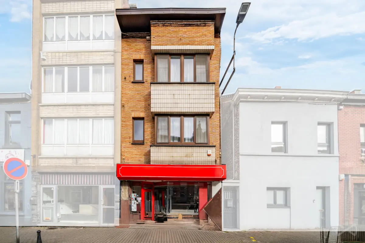 Immeuble de rapport - Immeuble à appartement à  à Jumet 6040 217000.00€ 4 chambres 271.00m² - annonce 612655