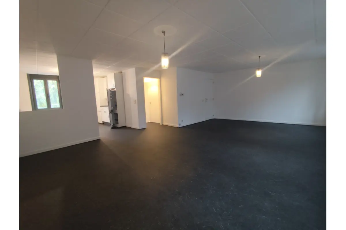 Appartement à louer à Mouscron 7700 800.00€  chambres m² - annonce 612134