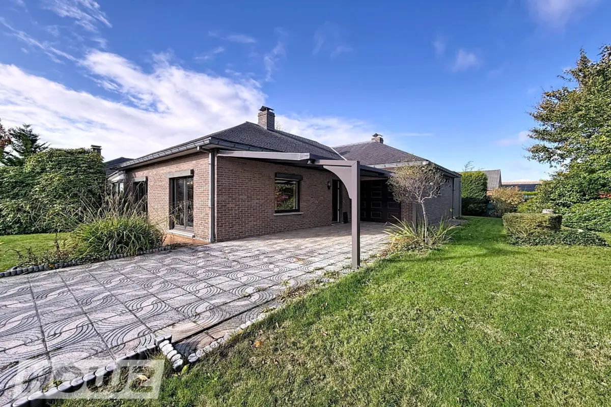 Villa à vendre à Mouscron 7700 310000.00€ 3 chambres 178.00m² - annonce 613067