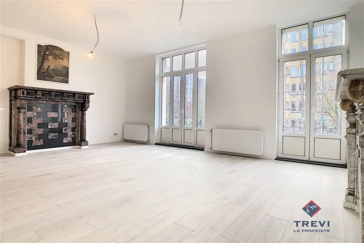 Maison à vendre à Charleroi 6000 1475000.00€ 13 chambres m² - annonce 613173