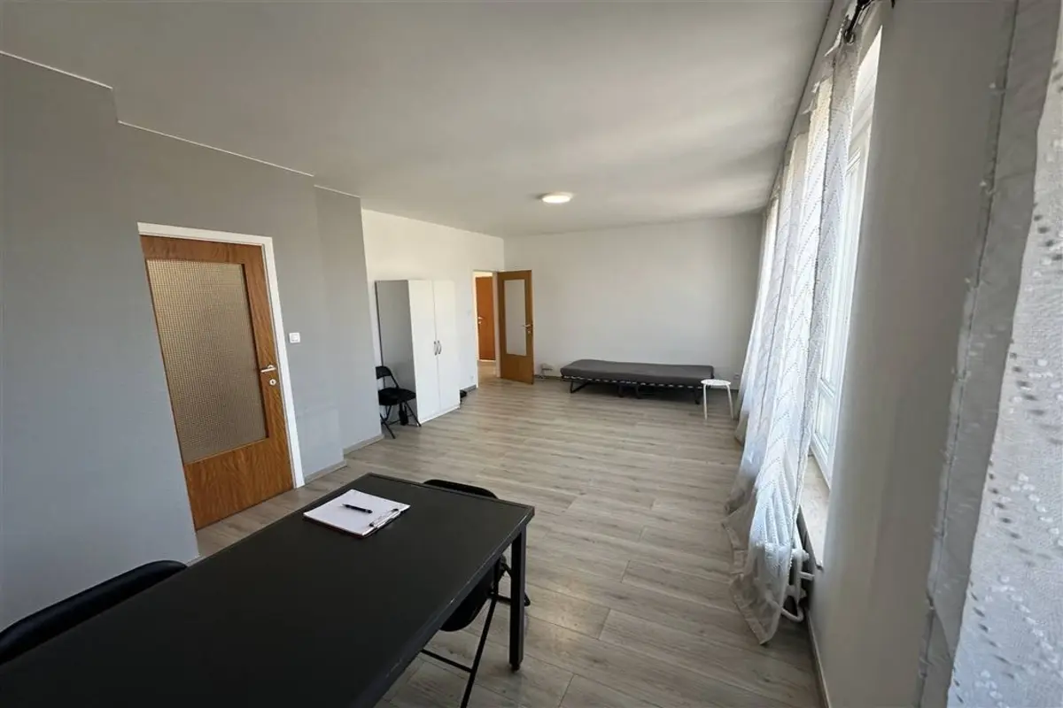 Appartement à vendre à Charleroi 6000 105000.00€ 2 chambres 85.00m² - annonce 613529