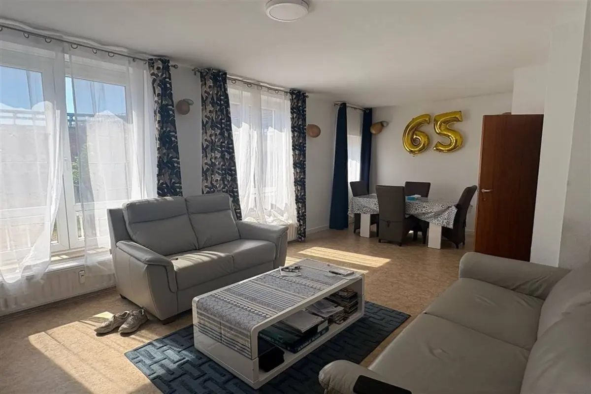 Appartement à vendre à Charleroi 6000 105000.00€ 2 chambres 85.00m² - annonce 613528