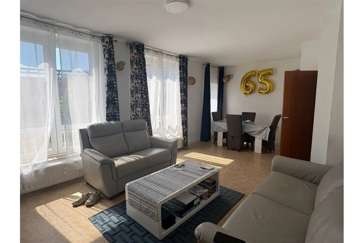 Appartement à vendre à Charleroi 6000 105000.00€ 2 chambres 85.00m² - annonce 613528