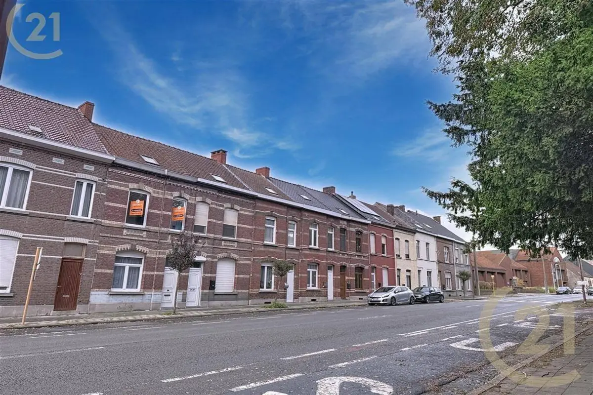 Maison à vendre à Leuze-en-Hainaut 7900 230000.00€ 3 chambres 172.00m² - annonce 614571