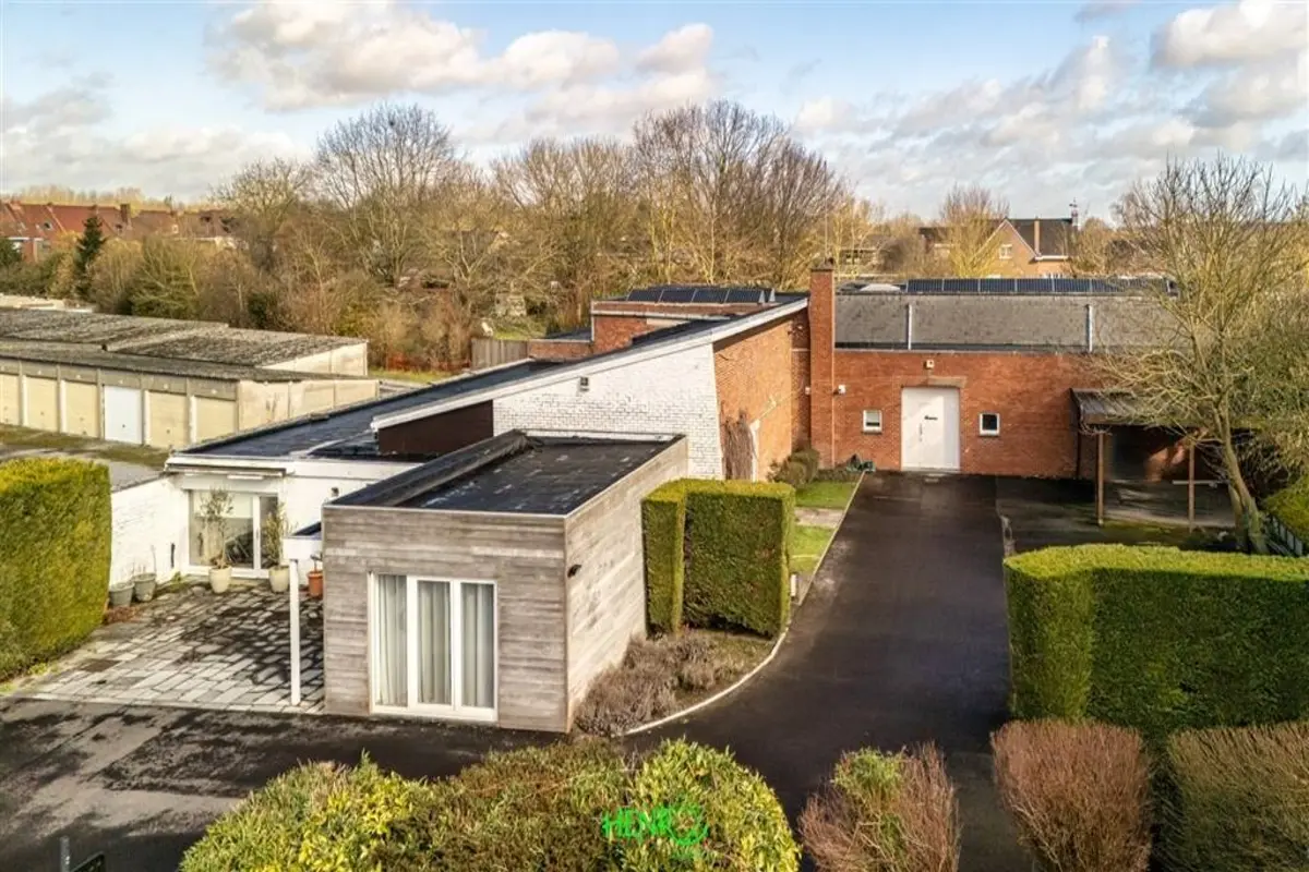 Immeuble de rapport - Immeuble à appartement à vendre à Tournai 7500 499000.00€  chambres 800.00m² - annonce 614607