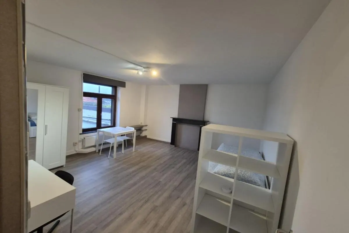 Studio à louer à Ecaussinnes 7190 325.00€ 1 chambres 24.00m² - annonce 614753