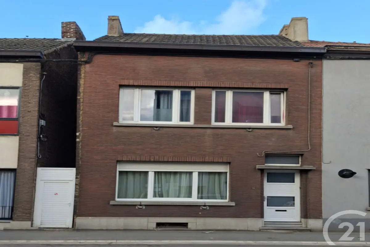 Maison à vendre à Gilly 6060 157000.00€ 5 chambres 184.00m² - annonce 615707