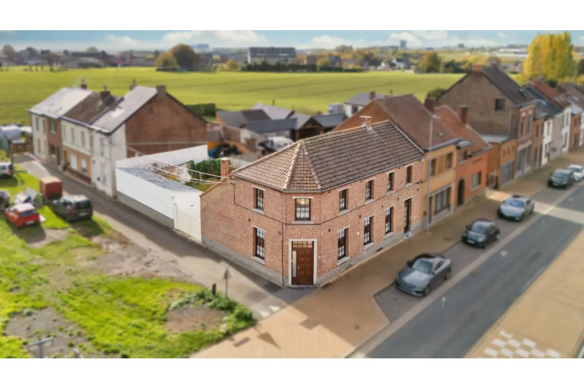 Maison à vendre à Houdeng-Aimeries 7110 190000.00€ 3 chambres 232.00m² - annonce 615461