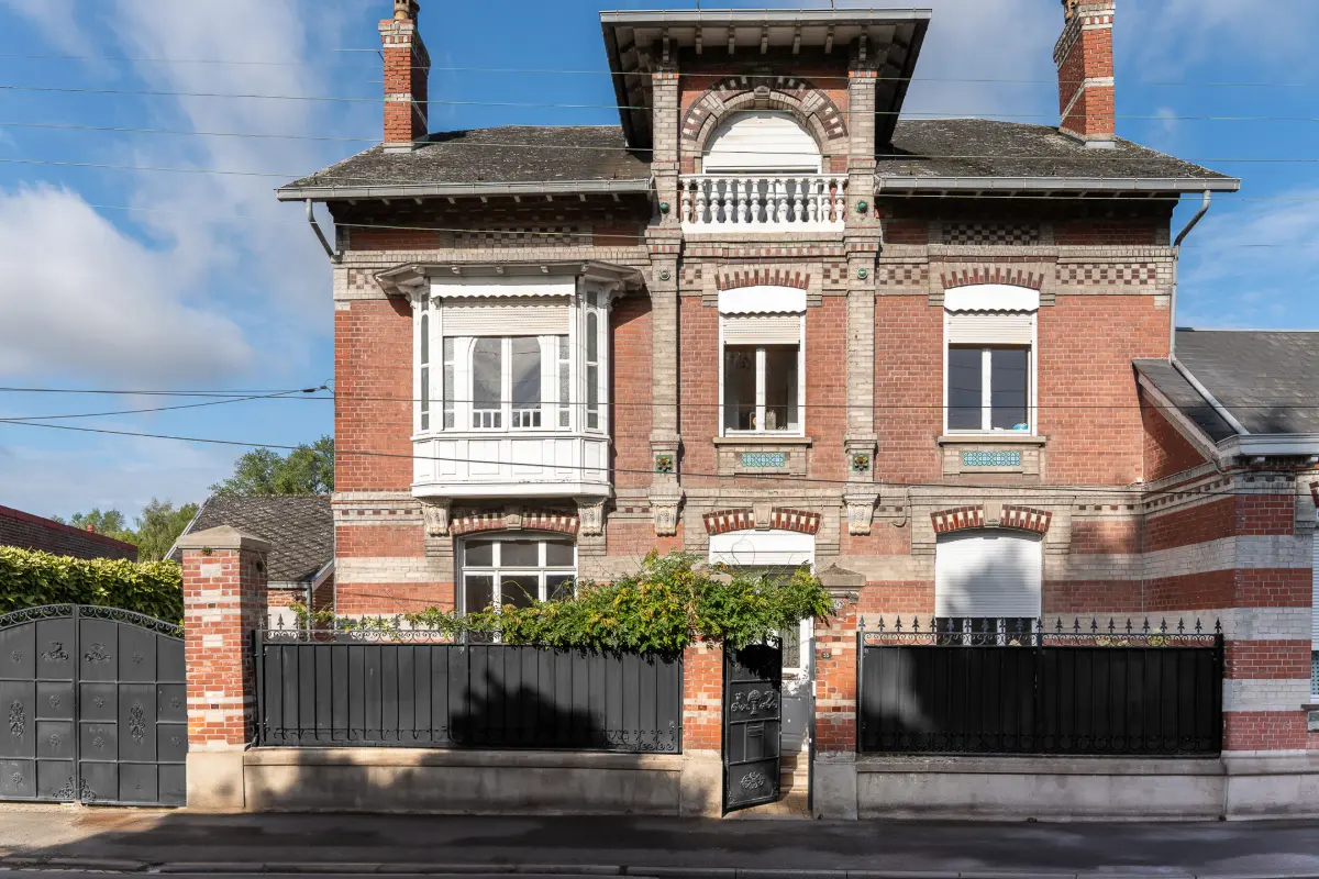 Maison à vendre à Quiévrain 7380 355000.00€ 7 chambres 252.00m² - annonce 615286