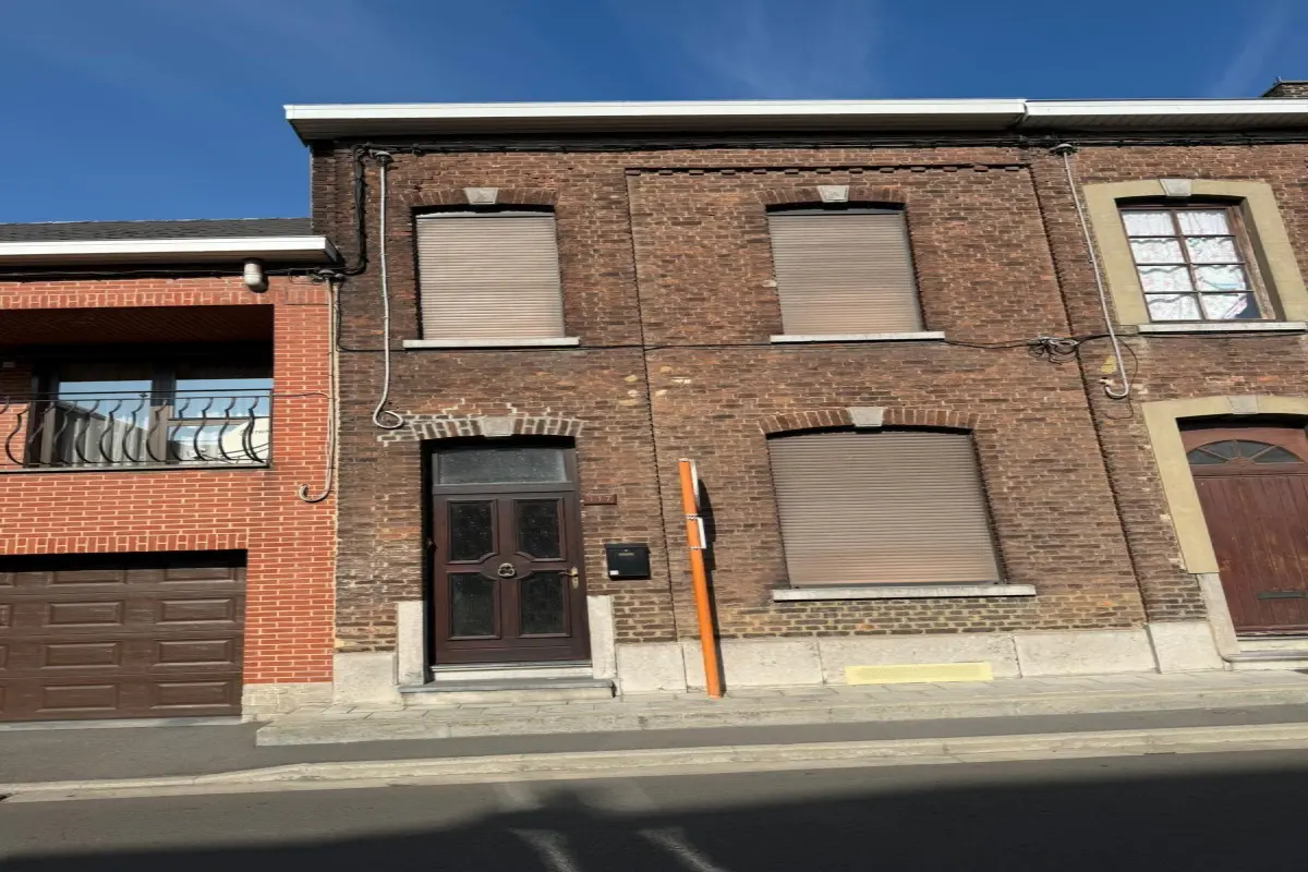 Maison à vendre à Haine-Saint-Paul 7100 135000.00€ 2 chambres m² - annonce 615573