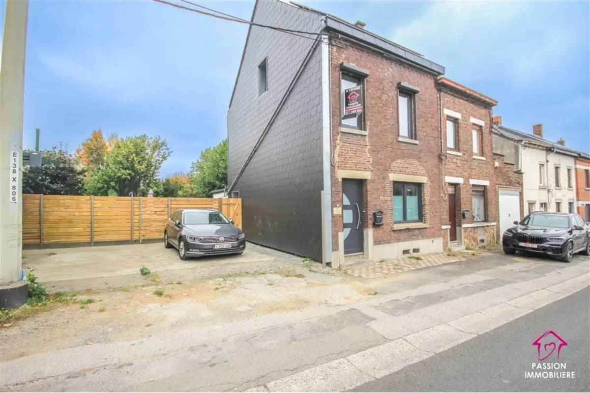 Maison à vendre à Montigny-le-Tilleul 6110 249000.00€ 4 chambres 176.00m² - annonce 615562