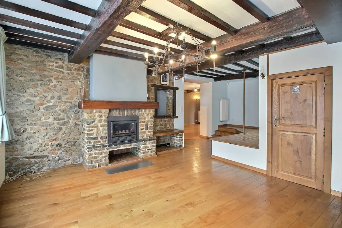 Maison à à Soulme 5680 229000.00€ 5 chambres 275.00m² - annonce 616316