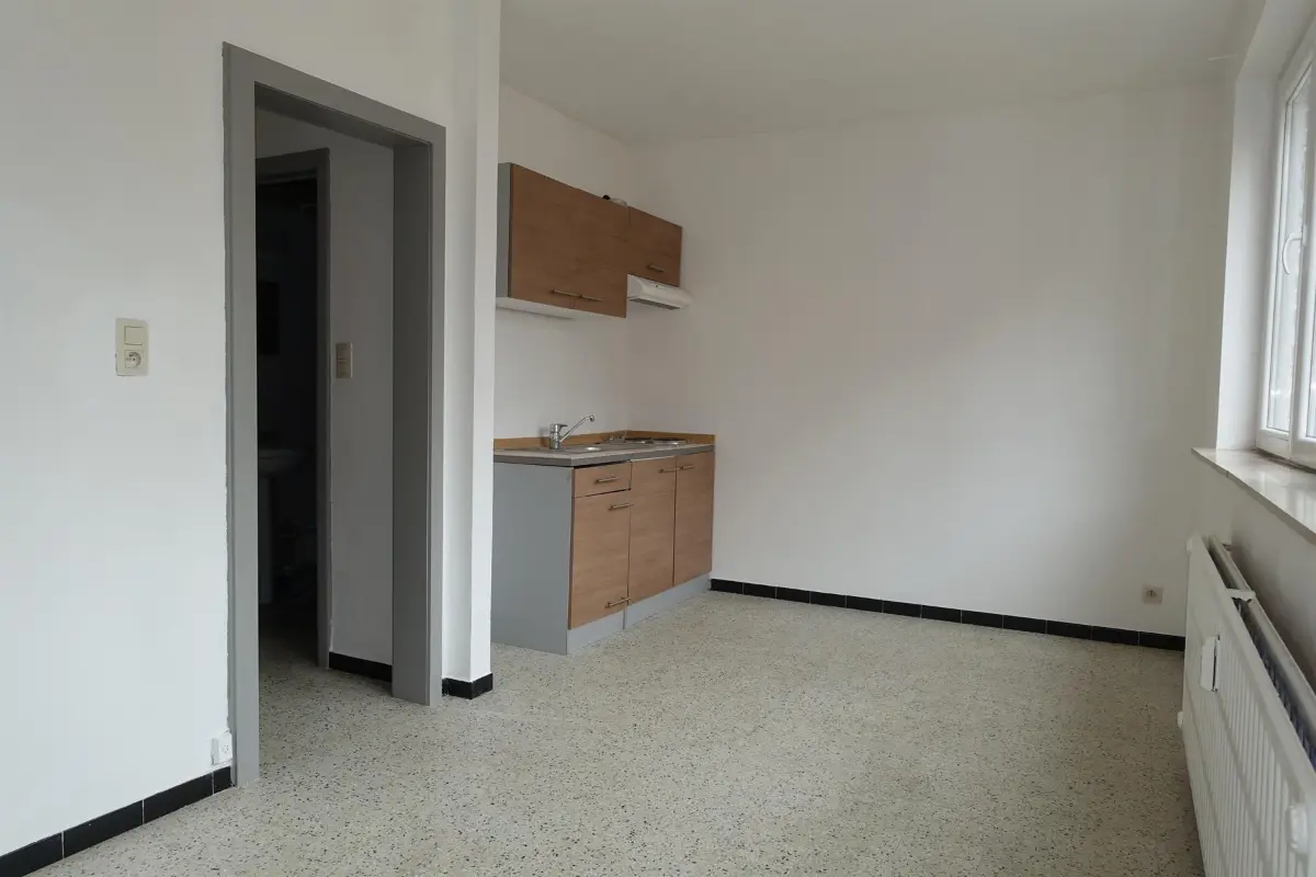 Studio à louer à Charleroi 6000 420.00€ chambres 28.00m² - annonce 616508
