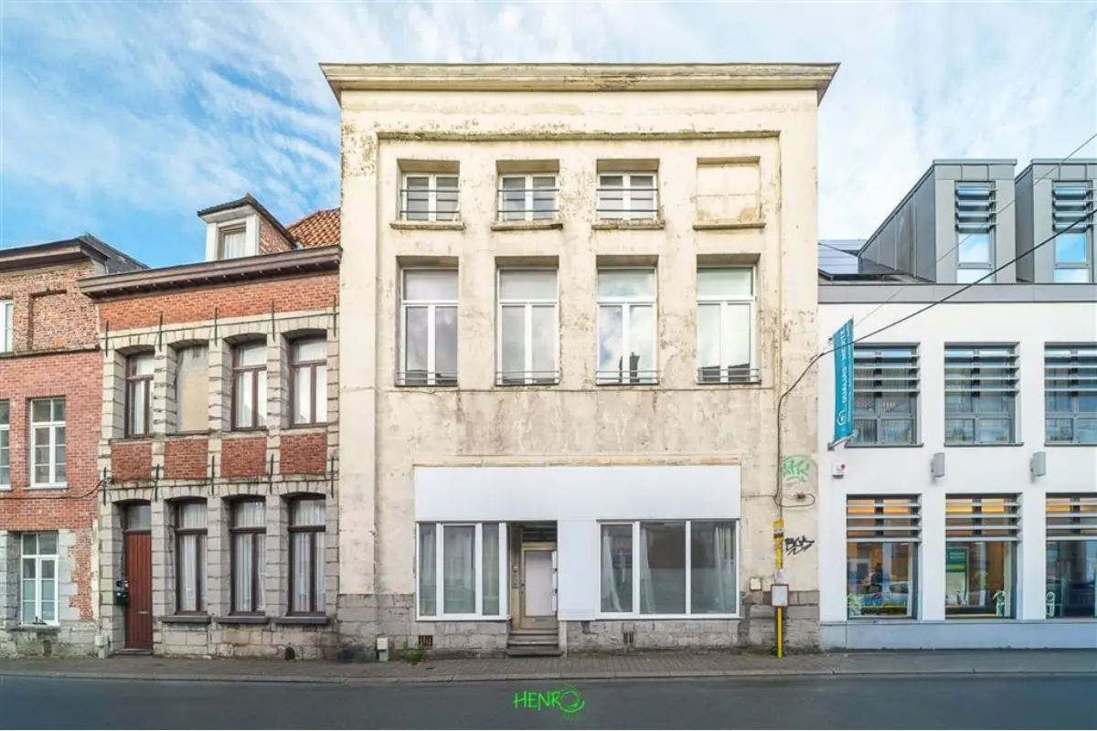 Immeuble de rapport - Immeuble à appartement à vendre à Tournai 7500 270000.00€ 6 chambres m² - annonce 616410