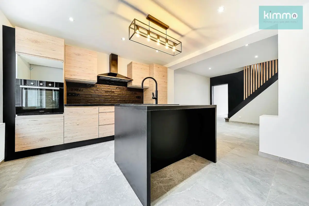 Maison à louer à Châtelet 6200 1250.00€ 4 chambres 175.00m² - annonce 617286