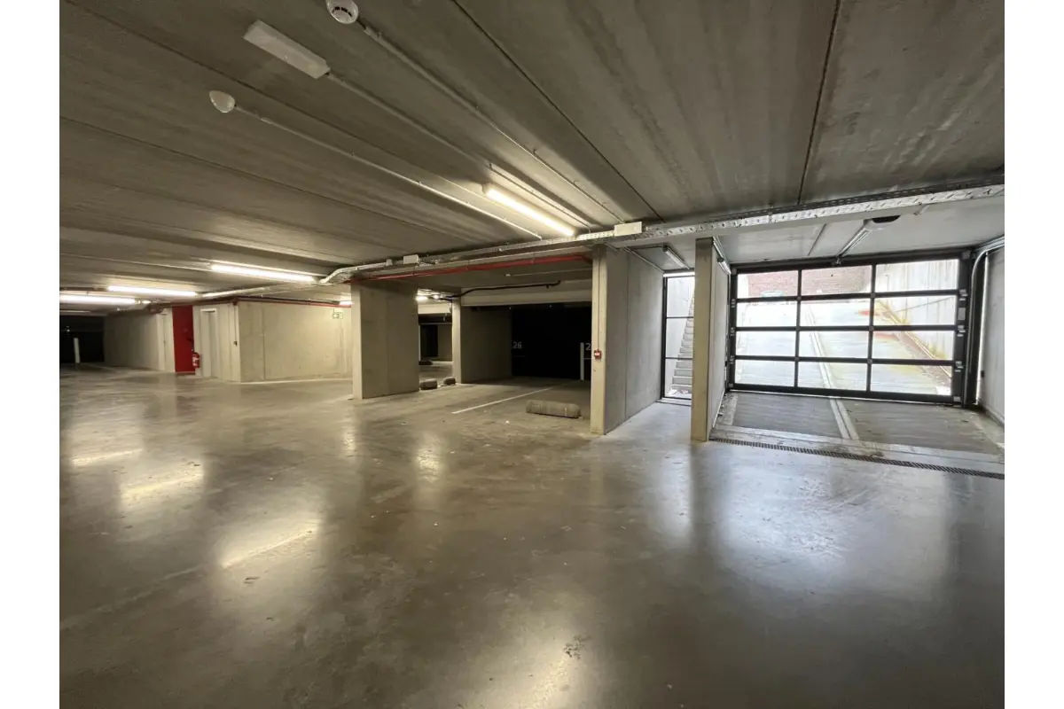 Parking à louer à Mouscron 7700 80.00€  chambres m² - annonce 619586