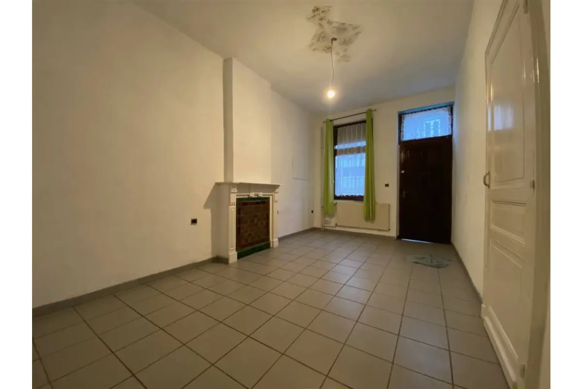 Maison à louer à Péruwelz 7600 640.00€ 2 chambres 146.00m² - annonce 619493