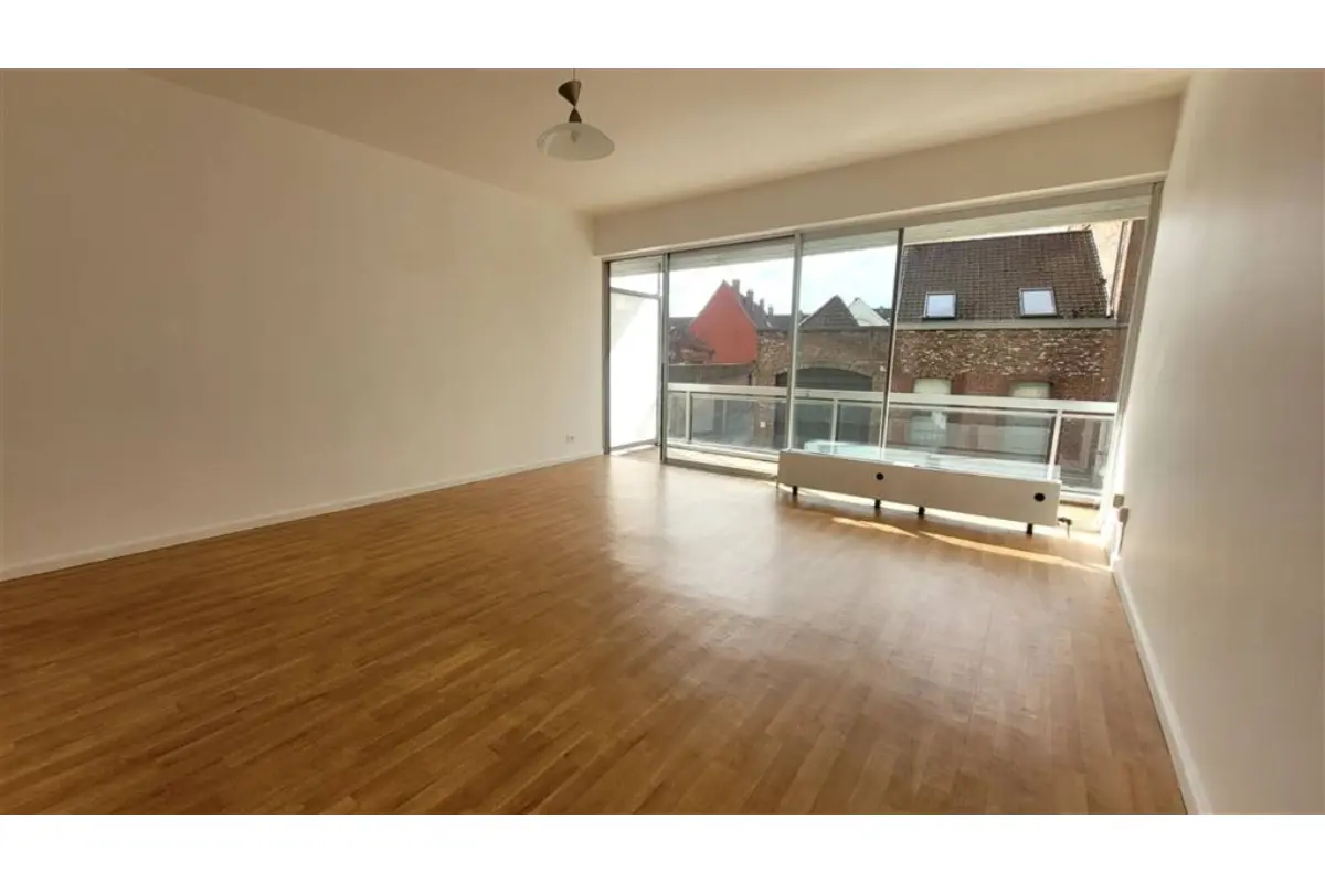 Studio à vendre à Tournai 7500 89000.00€  chambres 22.00m² - annonce 618813