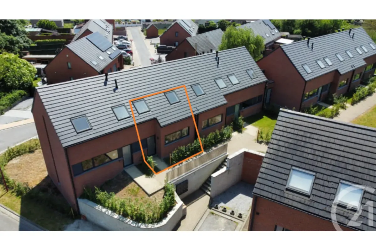 Appartement à vendre à Gilly 6060 165000.00€ 2 chambres 89.00m² - annonce 618657