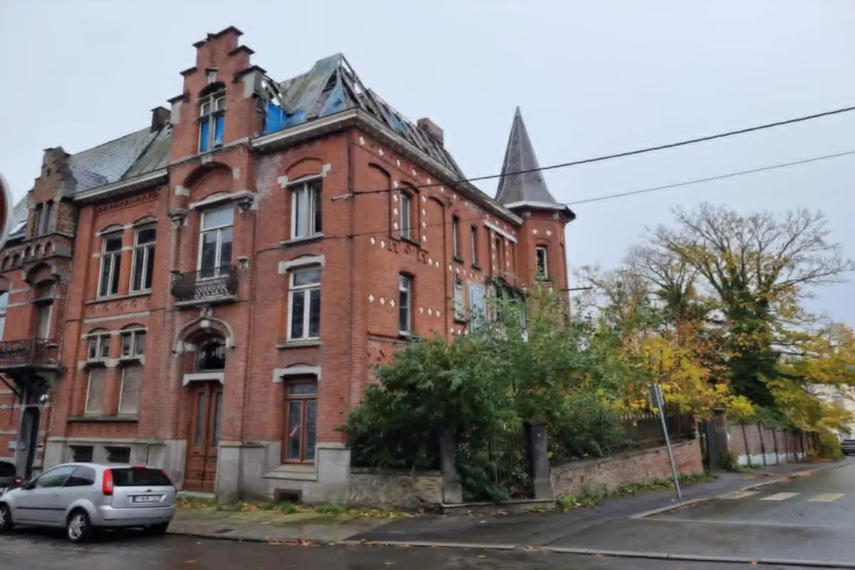 Maison à vendre à Gilly 6060 175000.00€ 8 chambres 385.00m² - annonce 618178