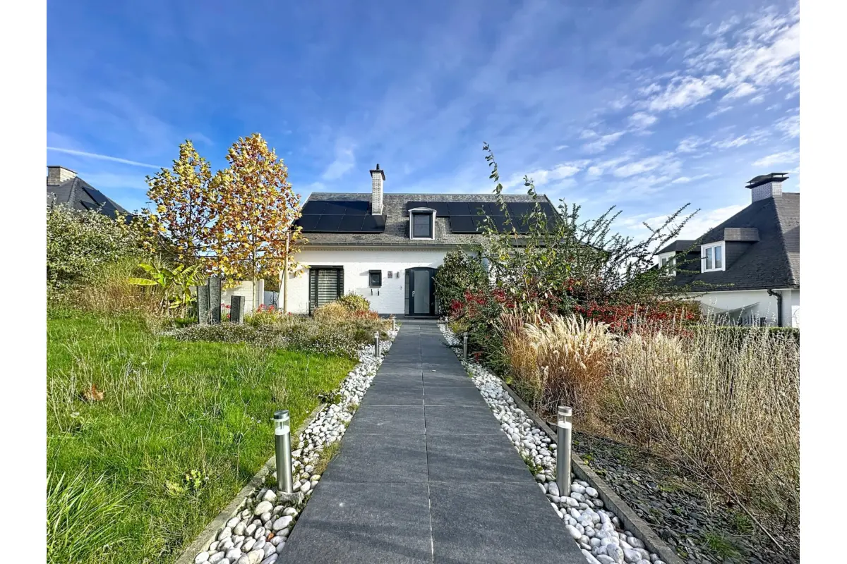 Villa à  à Presles 6250 499000.00€ 5 chambres 269.00m² - annonce 621046