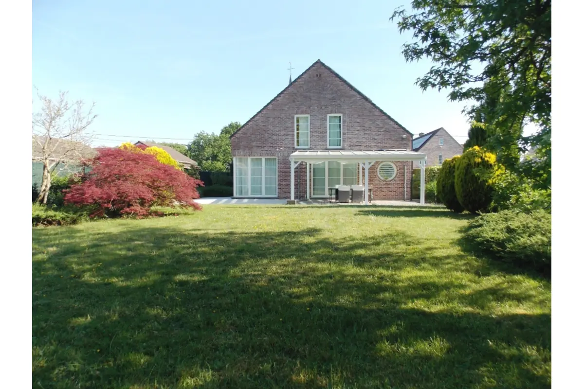 Villa à vendre à Casteau 7061 625000.00€ 7 chambres 270.00m² - annonce 620361