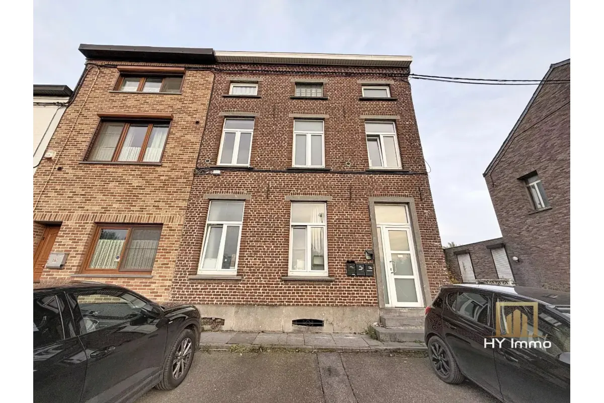 Immeuble de rapport - Immeuble à appartement à vendre à Roux 6044 279000.00€  chambres m² - annonce 620347