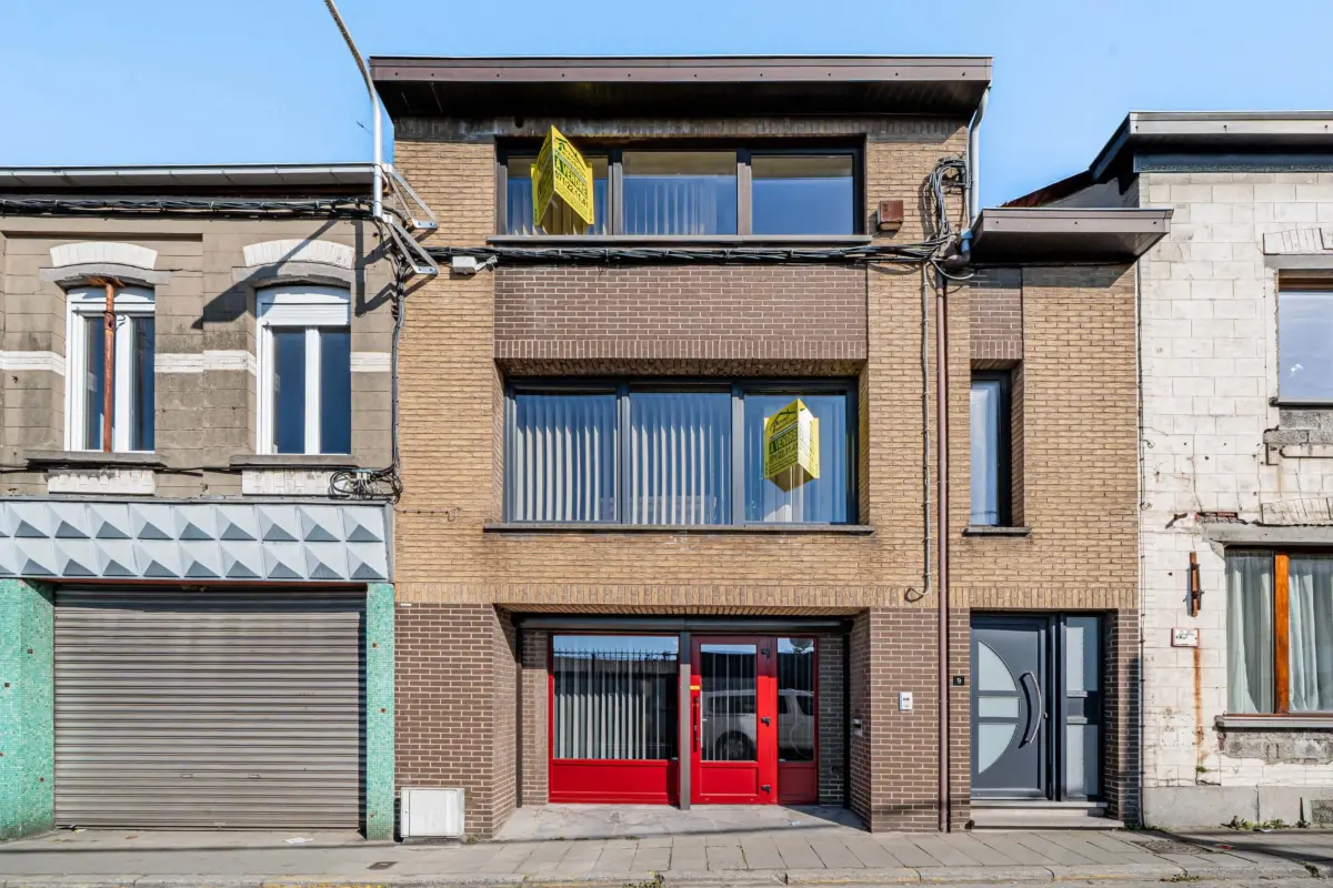 Maison à vendre à Marchienne-au-Pont 6030 169500.00€ 3 chambres 208.00m² - annonce 621983