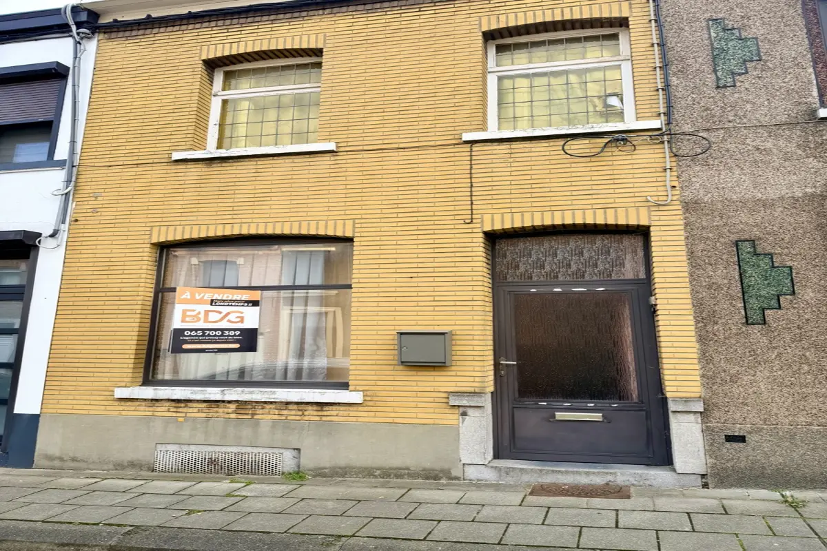 Maison à vendre à La Louvière 7100 75000.00€ 2 chambres 117.00m² - annonce 621401