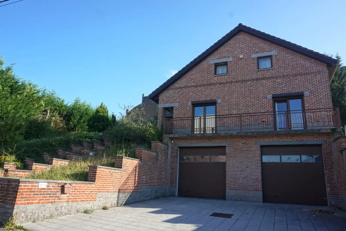 Villa à  à Châtelet 6200 420000.00€ 3 chambres 368.00m² - annonce 621886