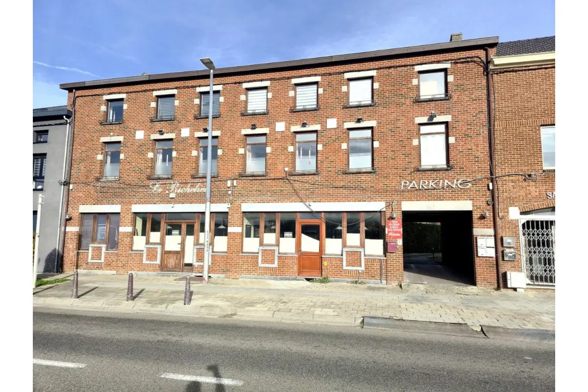 Commerce à  à Anderlues 6150 565000.00€  chambres 496.00m² - annonce 640677