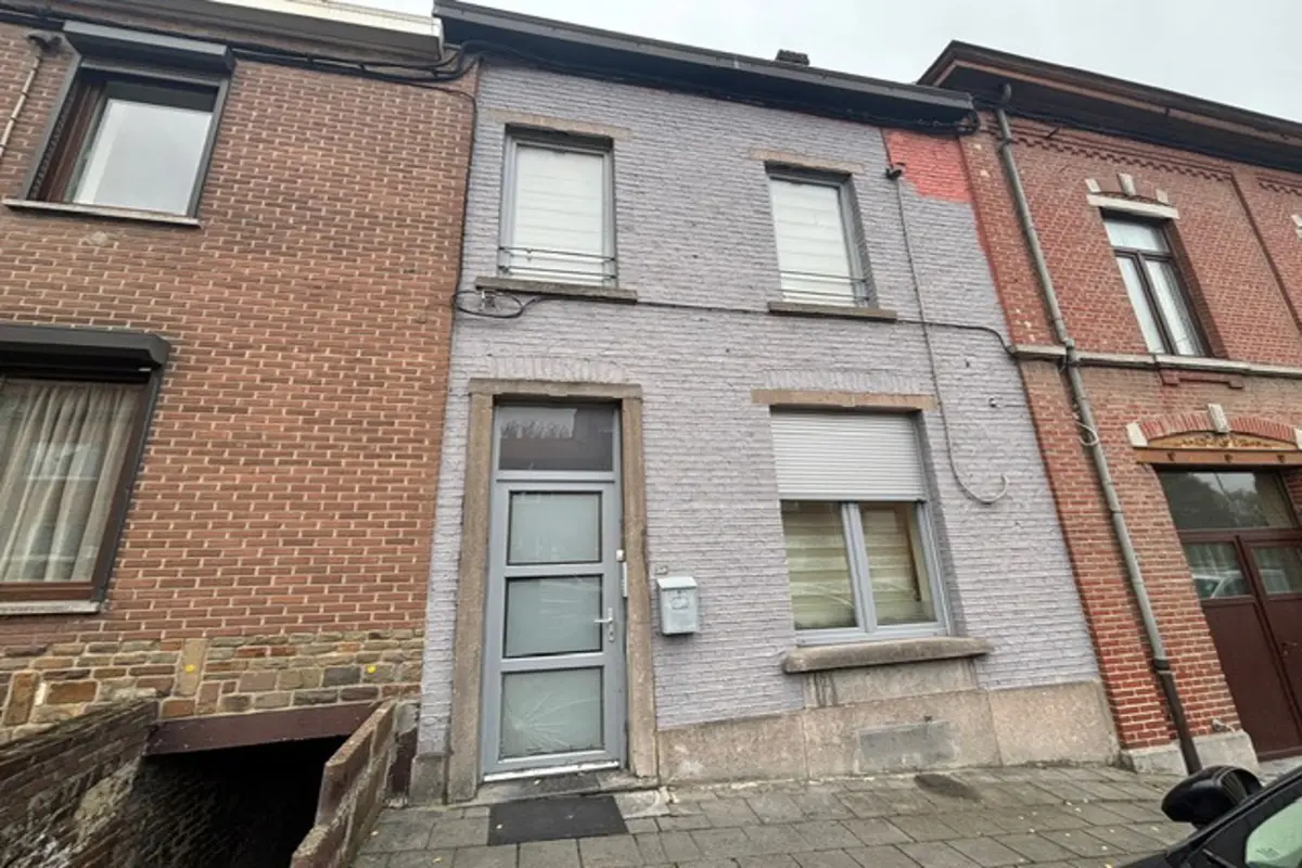 Maison à vendre à Gilly 6060 189000.00€ 4 chambres 200.00m² - annonce 624273