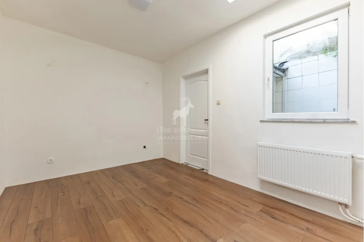 Maison à vendre à Marchienne-au-Pont 6030 199999.00€ 3 chambres 150.00m² - annonce 624101